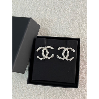 Chanel earrings cc shw