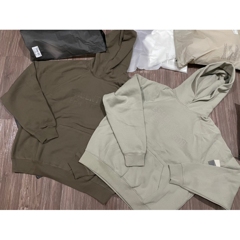 essentials hoodie ss20 wood แท้อุปกรณ์ครบ