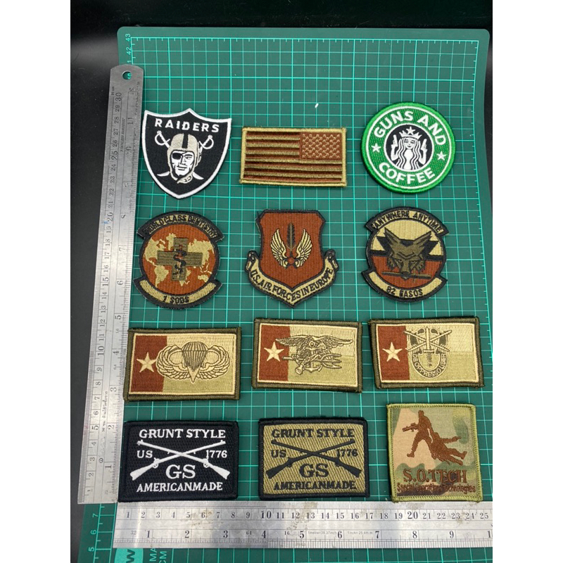 Patch อาร์มด้านหลังมีตีนตุ๊กแก มีหลายขนาดตามในรูป