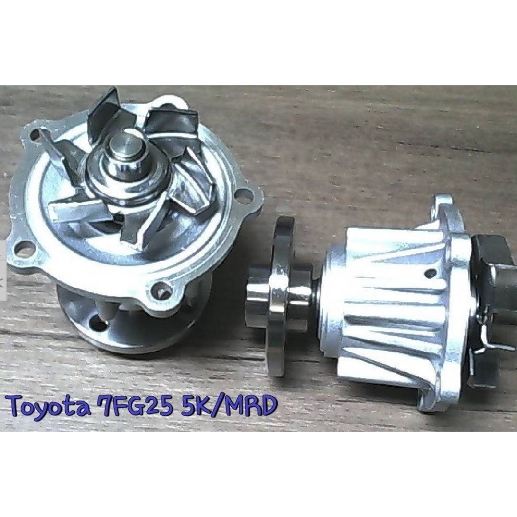 ปั้มน้ำ TOYOTA  7FG25. ENG. 5K