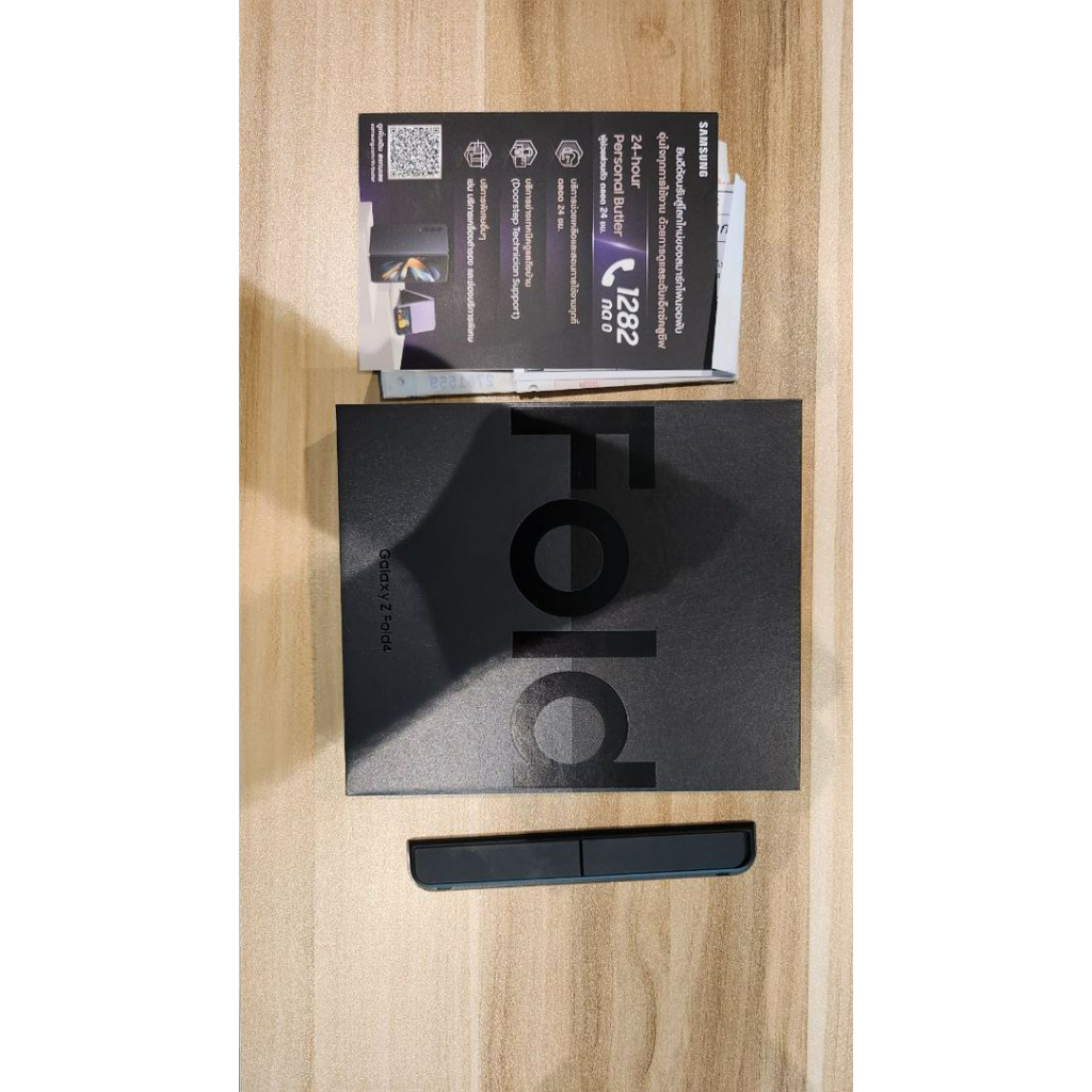 ขาย Samsung Galaxy Z Fold 4 12/512gb Blackซื้อจาก Samsung Thailand มือ 1 ยกกล่องใหม่เลยครับ