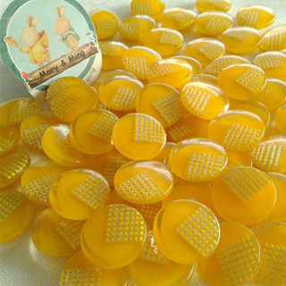 กระดุมพลาสติค สไตล์เรโทร สีเหลือง Yellow Pumpkin ขนาด 21 มิล ชุด 6 เม็ด 36 บาท