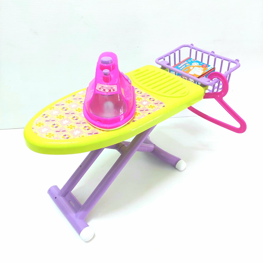 เตารีด ของเด็กเล่น ใส่ถ่าน มีโต๊ะ อย่างดี ขนาดใหญ่ ถูกใจ เด็ก ๆ แน่นอน ตรงปก   2621