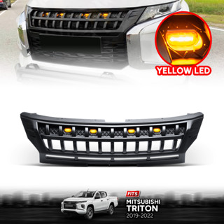 กระจังหน้า หน้ากระจัง มีไฟ LED สีเหลือง 4 จุด รุ่น มิตซูบิชิ ไทรทัน MITSUBISHI TRITON ปี 2019 - 2022 สีดำด้าน ไม่มีโลโก้