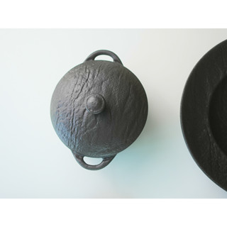 หม้อพร้อมฝา Pot 600 ML / ทำจากวัสดุ Fine Porcelain คุณภาพสูง แบรนด์ Wilmax England (WL-661140 / A)