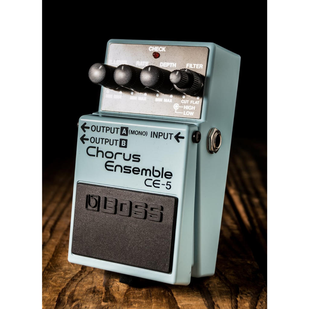 BOSS CE 5 CHORDS ESEMBLED GUITAR PEDAL ของแท้100%