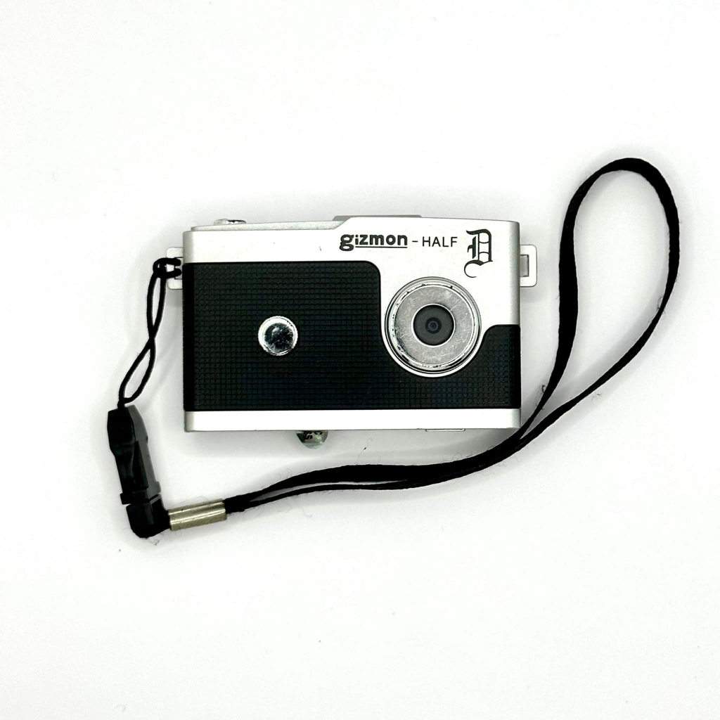 กล้องดิจิตอลหายาก Gizmon Half D Lomo Holga Digital Camera RARE
