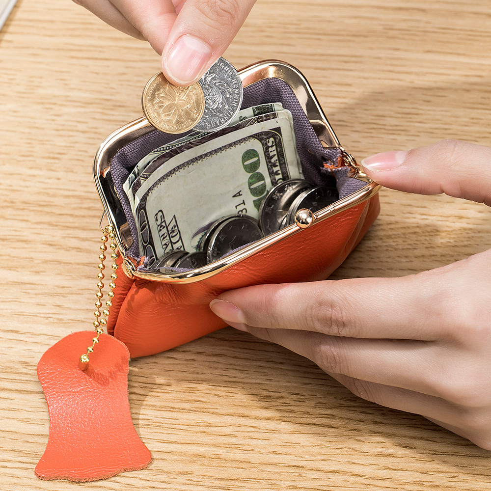 กระเป๋าป๊อกแป๊ก หนังวัว หนังแท้ เงา สวยมาก ขนาดเล็ก กะทัดรัด พกพาง่าย น่ารักน่าใช้มาก ใส่เงินย่อย เหรียญ - รูปที่ 6