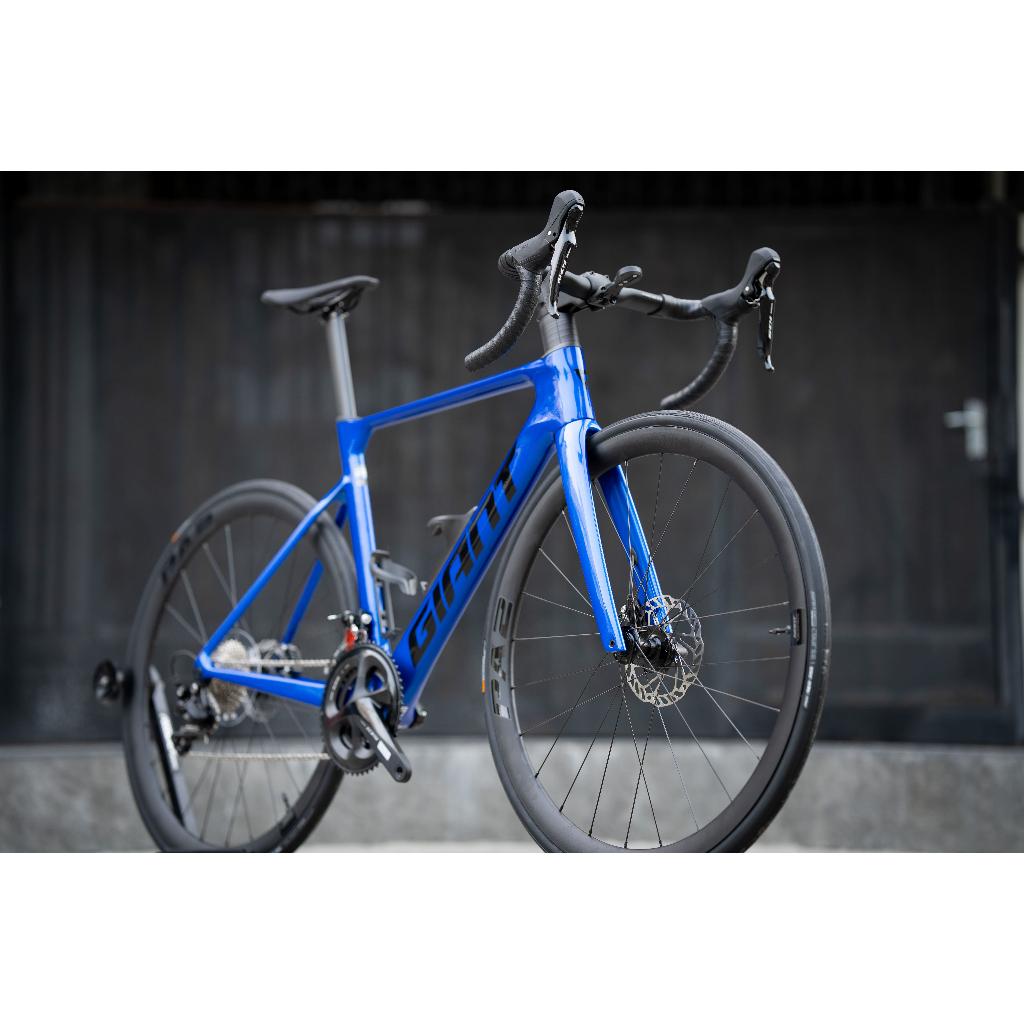 จักรยานเสือหมอบ Giant Peopel Advance 2 Disc 2023 สี Cobalt