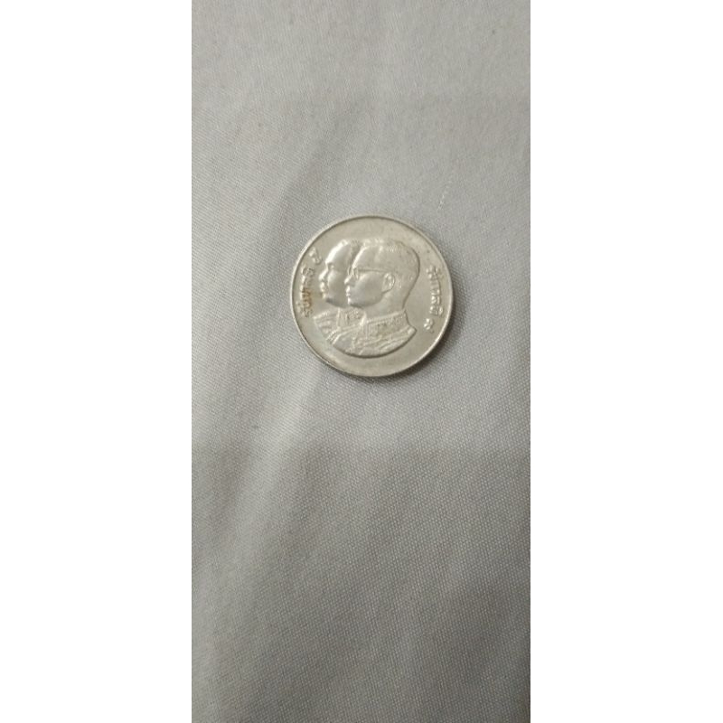 เหรียญ2บาทรัชกาลที่9ที่ระลึก100ปีร.พ.ศิริราชปีพ.ศ.2531