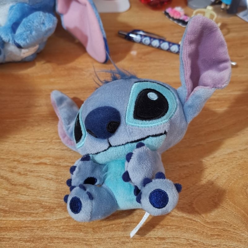 Stitch ตุ๊กตา​+เข็มกลัด​ สติทช์ ป้าย Tokyo Disney ​Resort​