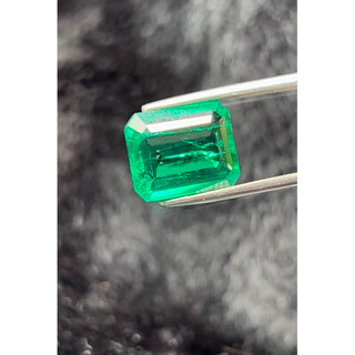 Biron  emerald 6 carats 1 pieces lab created