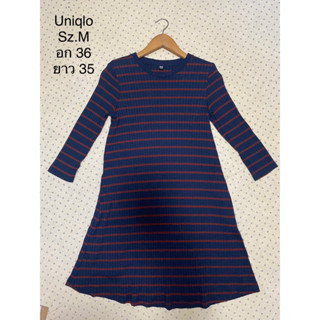 Uniqlo Size M เดรสทรงเอ สภาพดี ผ้ามีน้ำหนัก ไม่มีตำหนิ