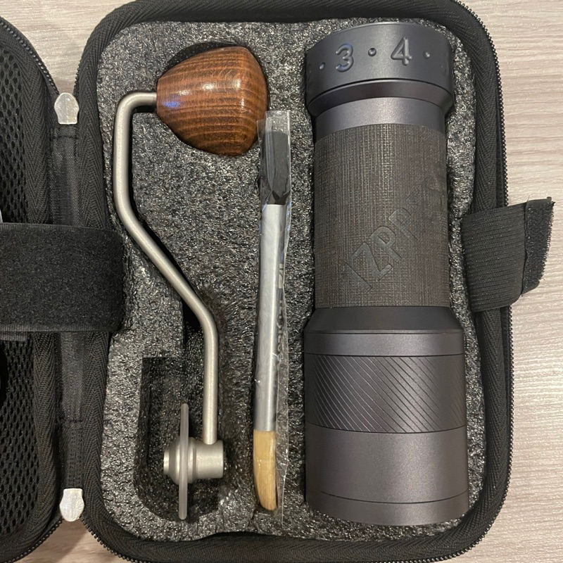 เครื่องบดกาแฟมือหมุน 1zpresso k-plus