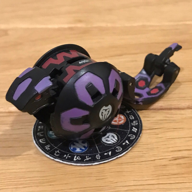 Bakugan Darkus Serpenoid B2 บาคุกันงู ธาตุมืดขนาด B2