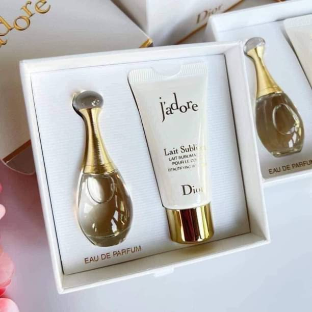 Dior J'adore Eau de Parfum 5ml &amp; Body Milk Gift Set
