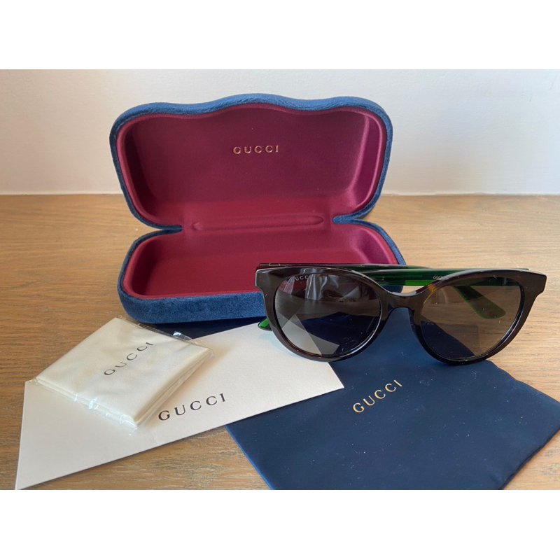 แว่นตา  กันแดด Gucci