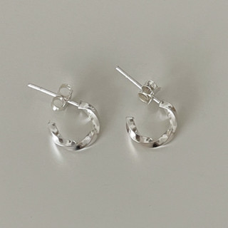 (hoop stud earrings) : TWIST HOOP STUD EARRINGS silver925 / ต่างหูปักก้านเงินแท้  ต่างหูเงินแท้ / YOUR WISHLIST