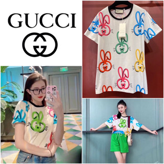 เสื้อยืดแขนสั้น GUCCI CROPPED BUNNY PRINT T-SHIRT