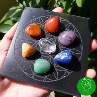 ชุดหินเจ็ดจักระพร้อมแท่นวางหินชุนไกท์แท้100% Chakra Stone Set &amp;​ Shungite Tile Flower​ Of Life