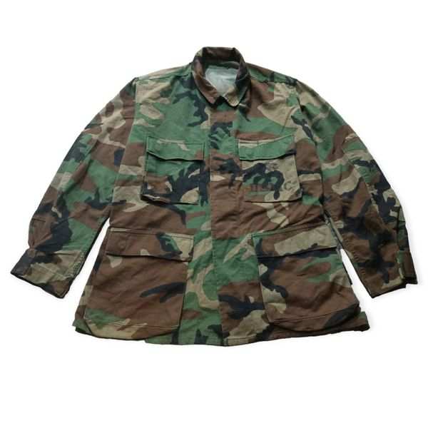 เสื้อทหารลายพราง woodland กระเป๋าเสื้อสกรีน USMC ผ้าหนา อก 44