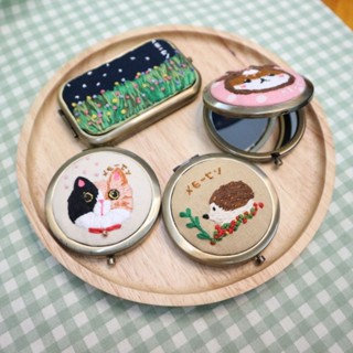 ✨Pocket​ mirror with hand embroidery✨ตลับกระจกปักมือ