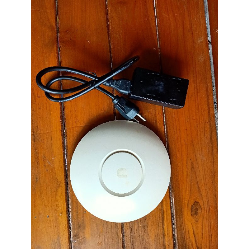 UBIQUITI UniFi (UAP-AC-LITE) Wireless AC1200 Dual Band มือ2