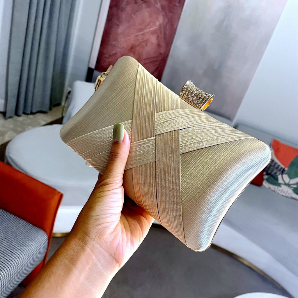 กระเป๋าออกงาน กระเป๋าclutch เป็นผ้าไหม