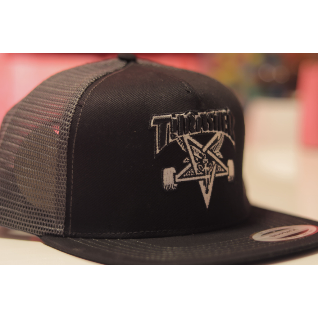 หมวกตาข่าย THRASHERงานปัก ตาข่ายสีเทาดำ พร้อมส่งจากไทย