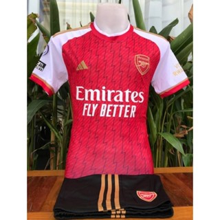 ชุดกีฬา 🥳🥷Arsenal 🥳🥷รุ่นใหม่ล่าสุด เสื้อพร้อมเกง