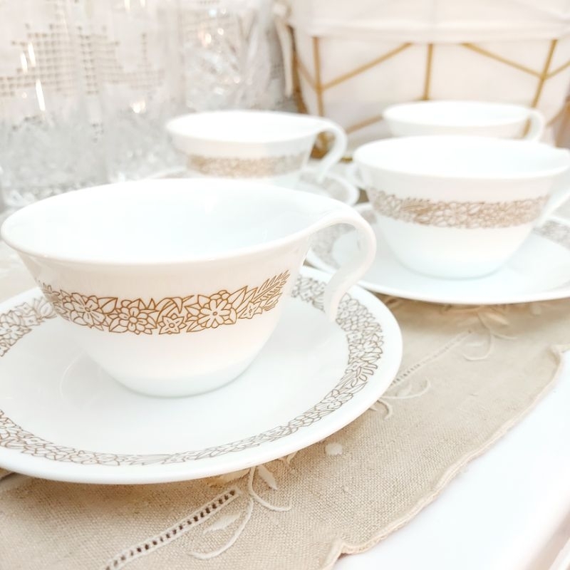 ชุดถ้วยพร้อมจานรอง Corelle - Woodland brown teacups and saucers (set of 4) NANAKO