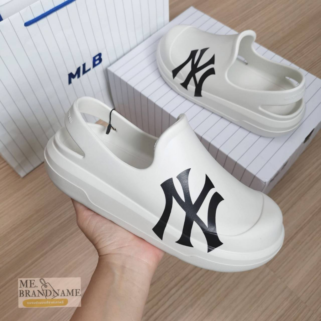 ของแท้ 💯% MLB Chunky Bouncer Clog Sandal NY แตะสีขาว logo NY 🤍🤍