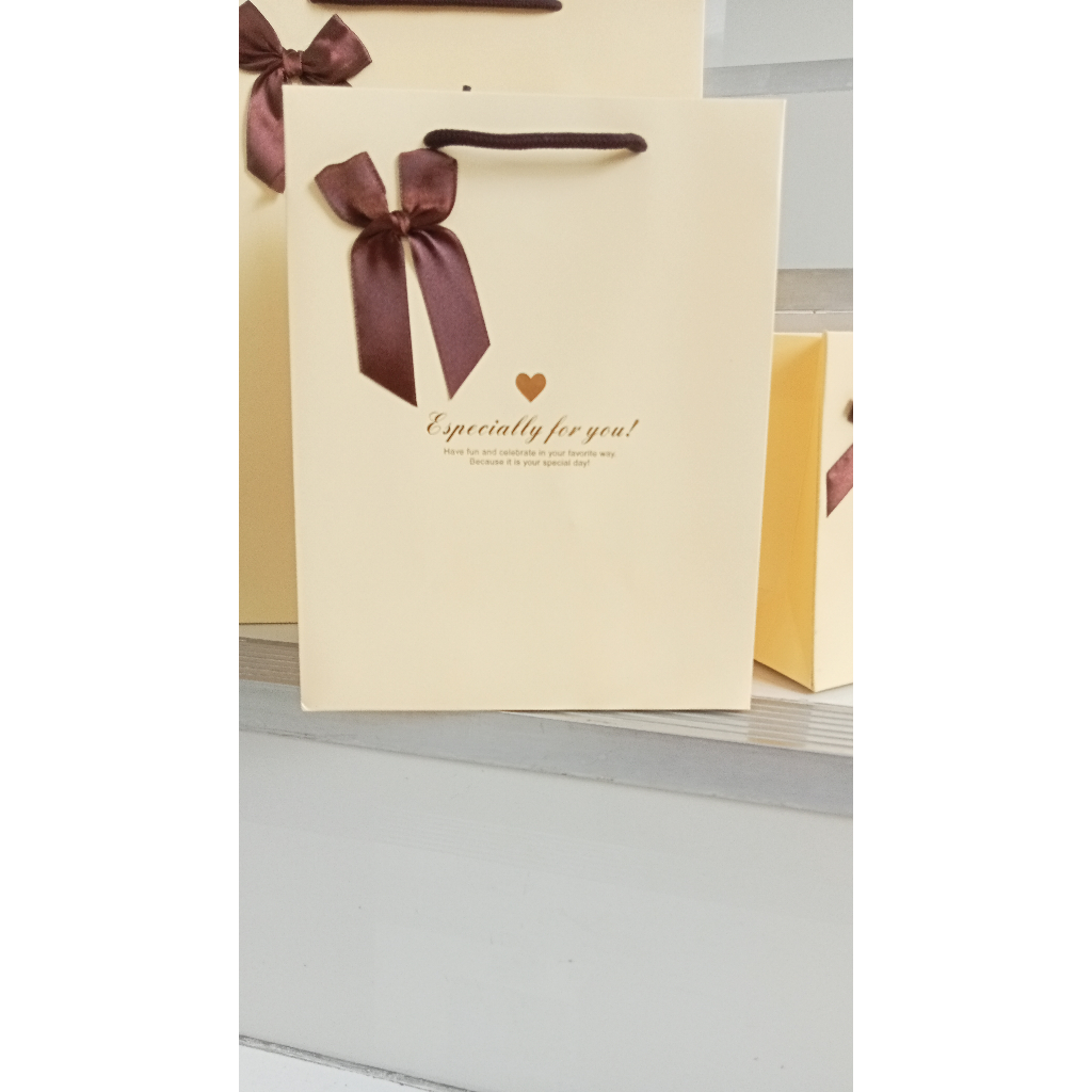 ✨พร้อมส่ง✨ paper bag ถุงกระดาษน่ารักๆ ถุงกระดาษติดโบว์ อเนกประสงค์