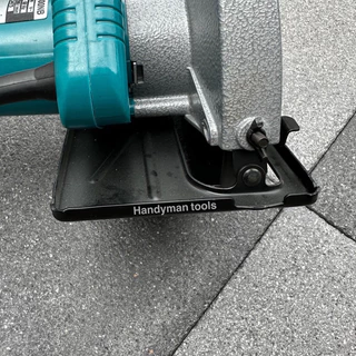 Makita วงเดือน เลื่อยวงเดือน ขนาด 7 นิ้ว รุ่น 5800NB กำลัง 1450W พร้อมใบตัดไม้ 1 ใบ รุ่นยอดนิยม ทนทาน