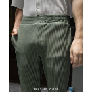 Khunkris.Styler - Pleated pants - Olive กางเกงพลีท สีโอลีฟ