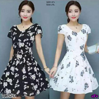 CS5251 Dress เดรสคอวีลายดอกแฟชั่นเกาหลี Korean fashion floral V-neck dress