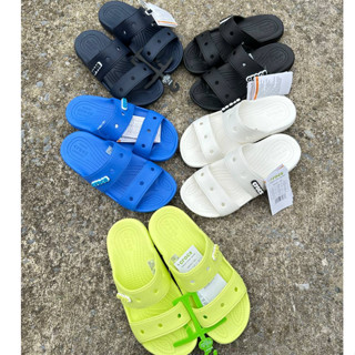 Buy 1 pair get 2 Jibbitzs free รองเท้า Classic Crocs Sandal  รองเท้าแตะสวนผู้หญิง