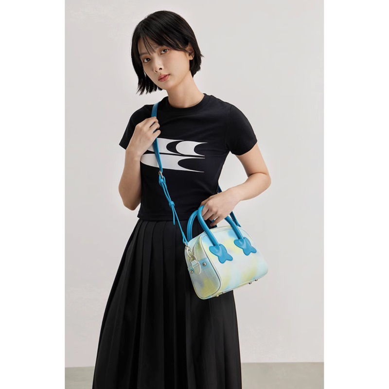 CryingCenter กระเป๋าสะพายข้าง/ครอสบอดี้ Big Rainbow Bag