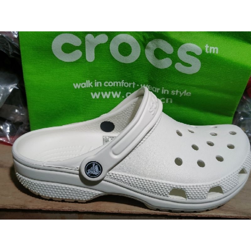 รองเท้าแตะแบบสวม Crocs bayaband clogสวย เบามาก ใส่สบาย ผู้หญิงผู้ชายใส่ได้หมดมีไซส์ 36 ถึง 40