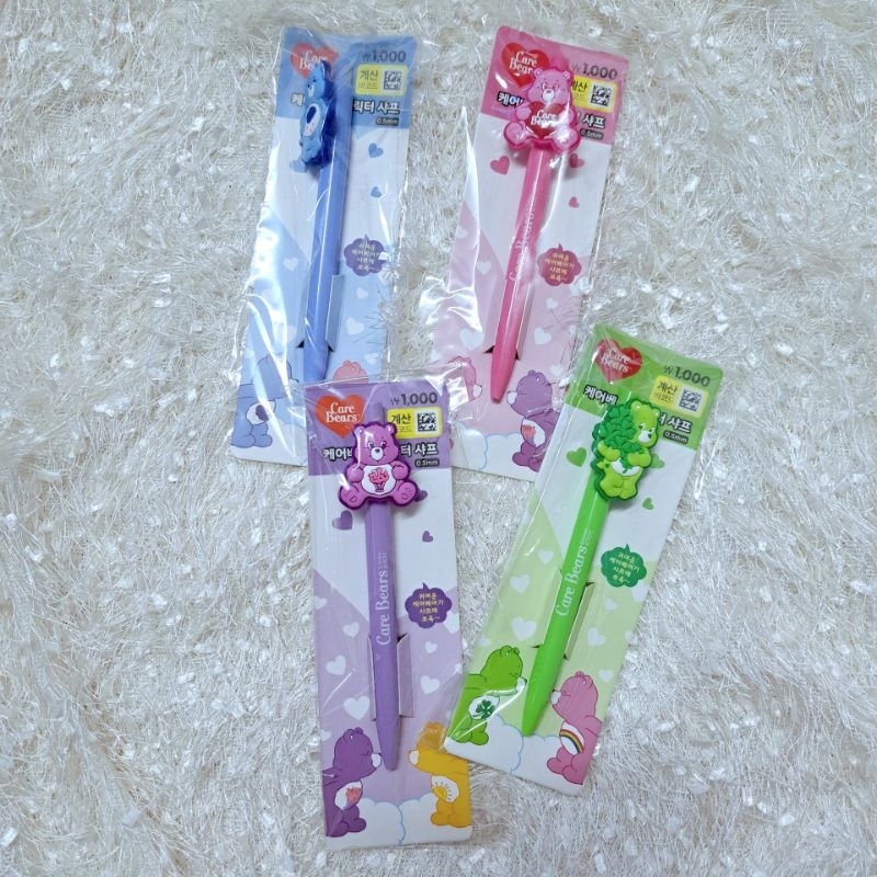 [พร้อมส่ง] ดินสอกด Care Bears daiso korea