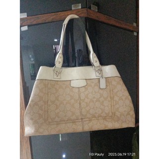 coach shopping bag used like new good condition good price