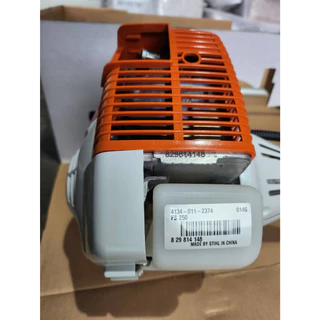 เครื่องตัดหญ้าก้านแข็ง สะพายข้าง 2จังหวะ กำลัง 2.2hp น้ำหนัก 6.3กิโล STIHL รุ่น FS-250