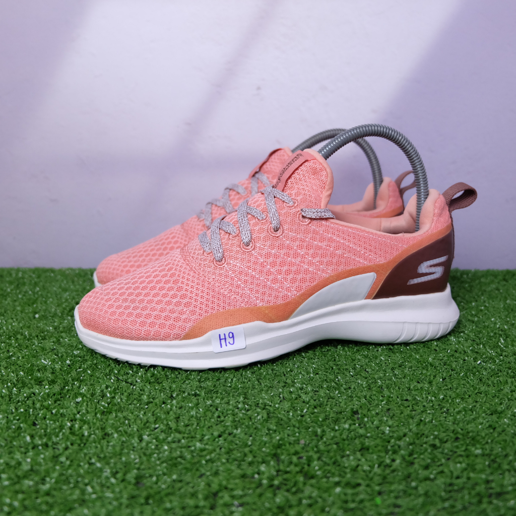 (36.5/23.5 cm) Skechers Slip-on สลิปออนเพื่อสุขภาพ รองเท้าผ้าใบสเก็ตเชอร์ส มือ2ของแท้💯 รองเท้าแฟชั่นลำลองผู้หญิง