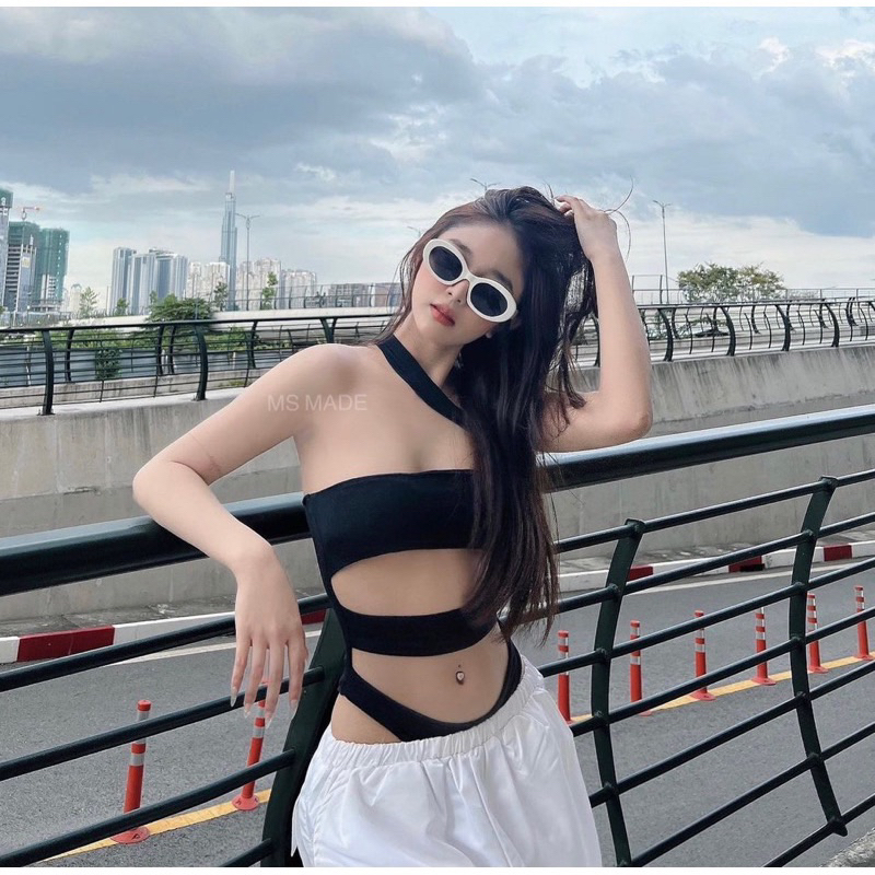 บอดี้สูทสายไขว้ พร้อมส่ง Freesize แบบแปะเป้า