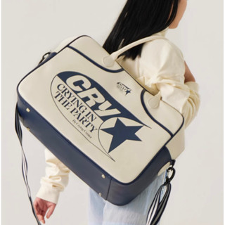 **พร้อมส่ง** กระเป๋า Square Sport Bag จากแบรนด์ CryingCenter แบรนด์แท้ 100%