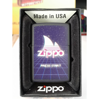 ZIPPO 49115  GAMING DESIGN  BLACK MATTE COLOR IMAGE   สีดำเมทาลิค ลายแบบสกรีน  ของใหม่ไม่ผ่านการใช้งาน  มาพร้อมกล่อง