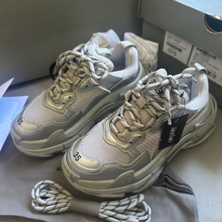 Balenciaga Triple S sneakers size.35