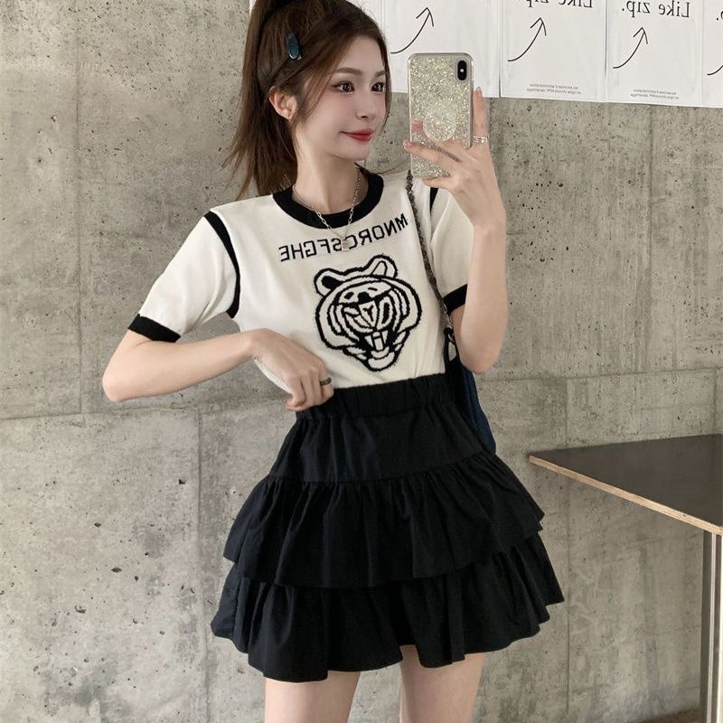 Sugar🌈พร้อมส่ง🌈เสื้อยืดคอกลม แขนสั้น ปักลายเสือ แต่งขอบเท่ๆ(55085)