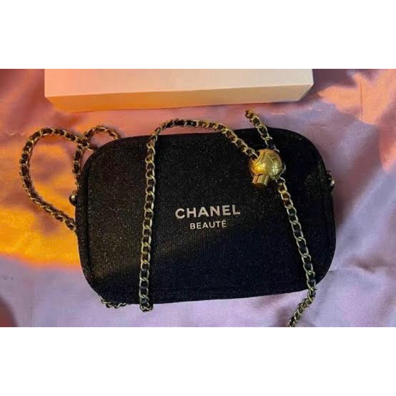 แท้ 💯 Chanel Beaute Bag กระเป๋าเครื่องสำอางค์ชาแนล Chanel Cosmetic bag Premium Gift พร้อมกล่องของแท้จากเคาน์เตอร์