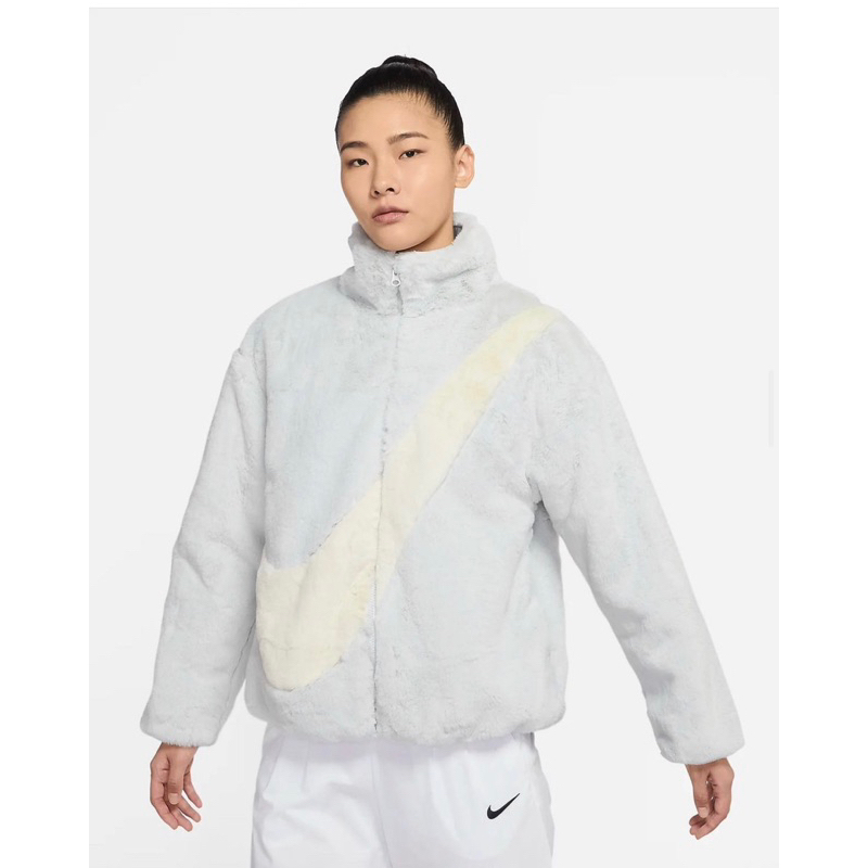 Nike japan fur jacket (ผู้หญิง) มือสอง ของแท้***